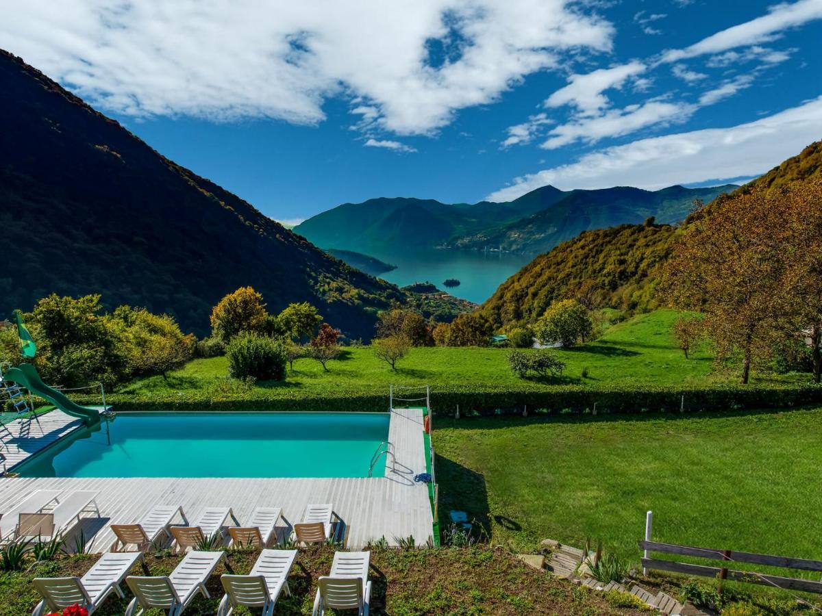 Beautiful Chalet With Swimming Pool In Lombardy Villa มาโรเน ภายนอก รูปภาพ